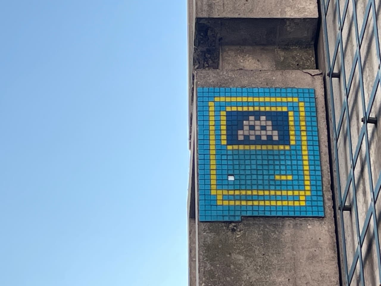 Invader PA_666