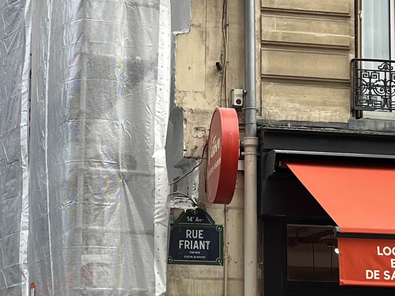 Invader PA_675