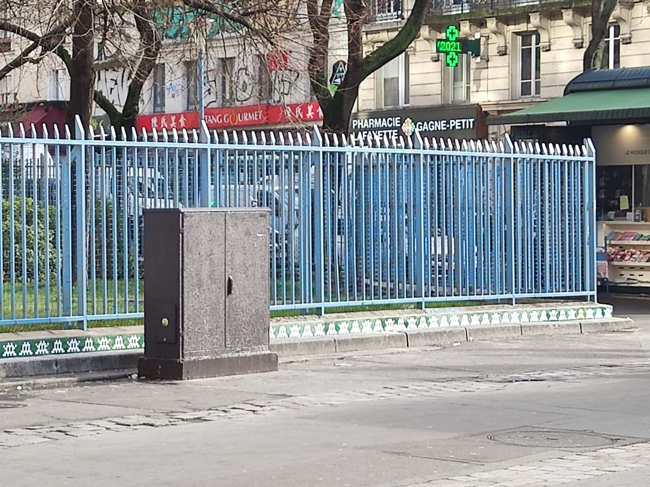 Invader PA_689