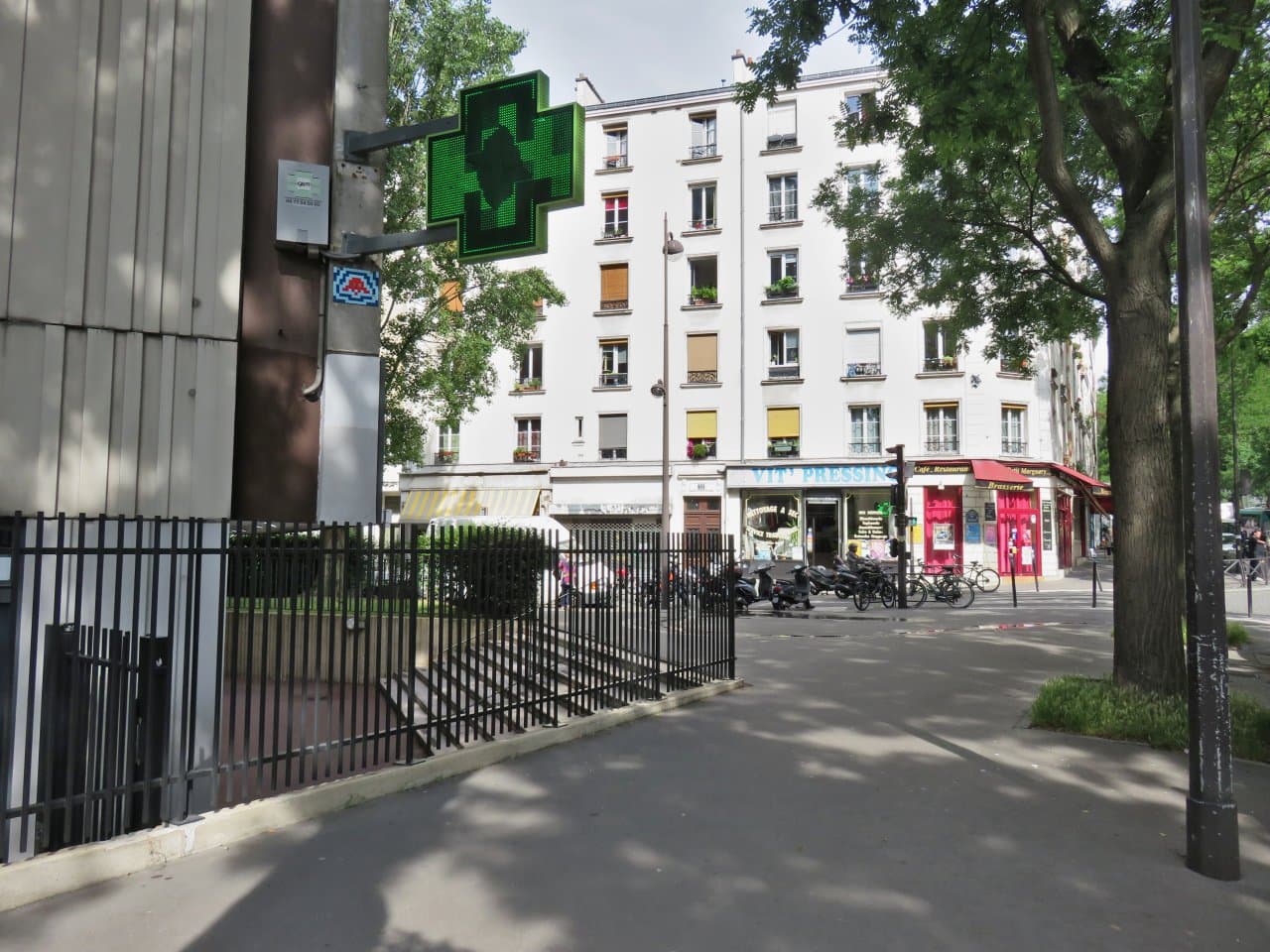 Invader PA_699