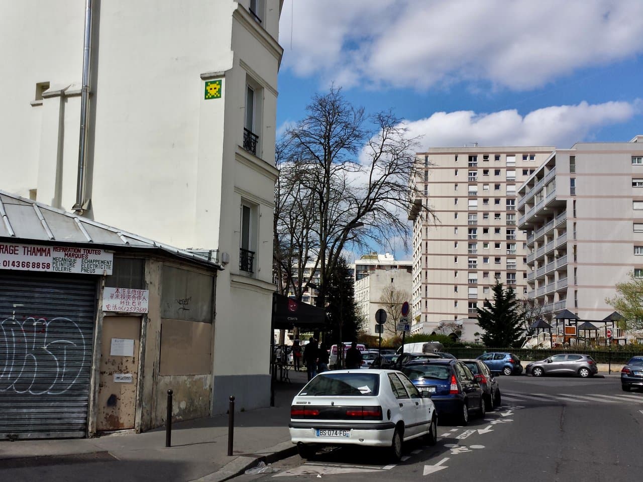 Invader PA_737