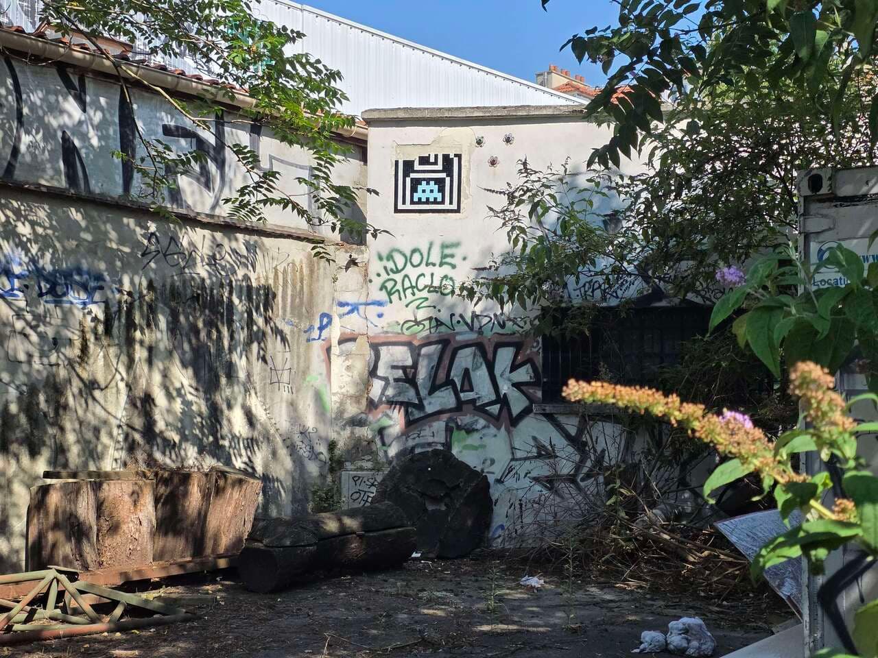 Invader PA_750