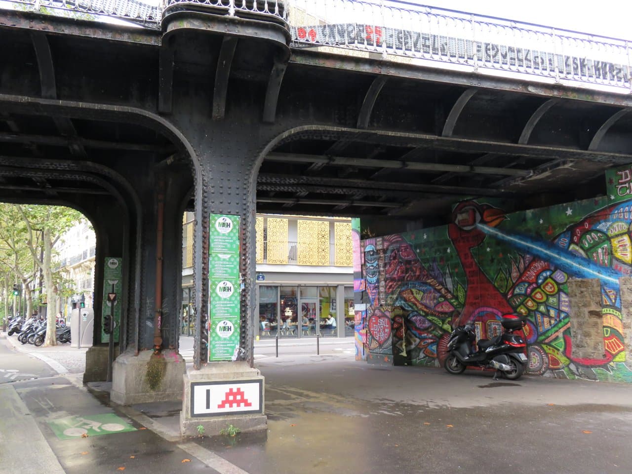 Invader PA_823