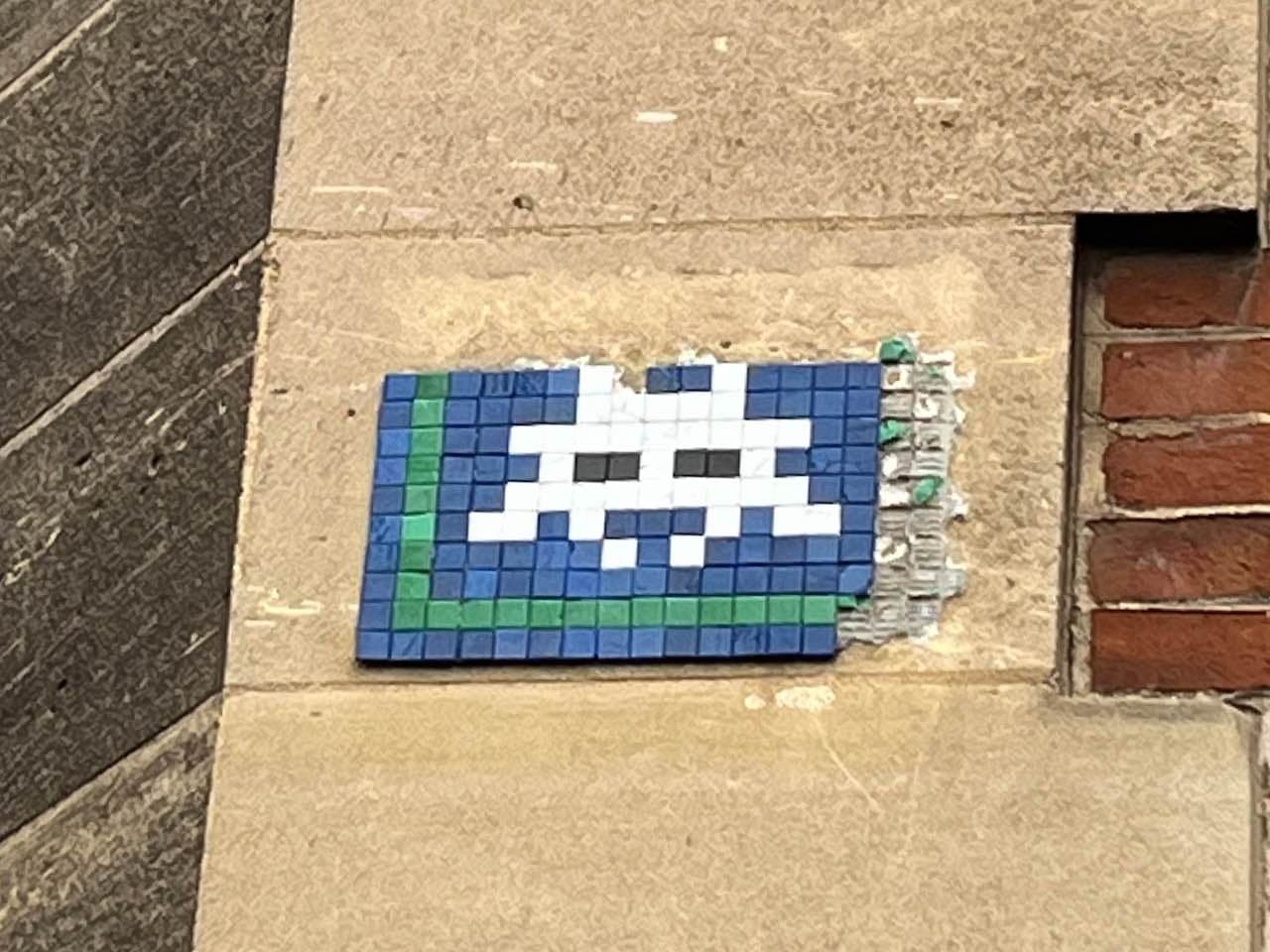 Invader PA_853