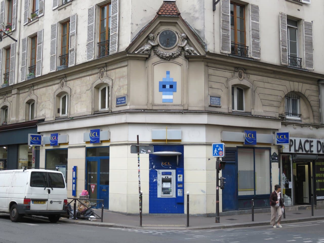 Invader PA_882