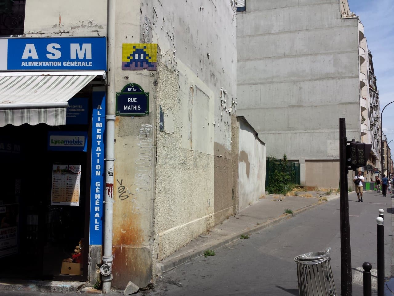 Invader PA_889