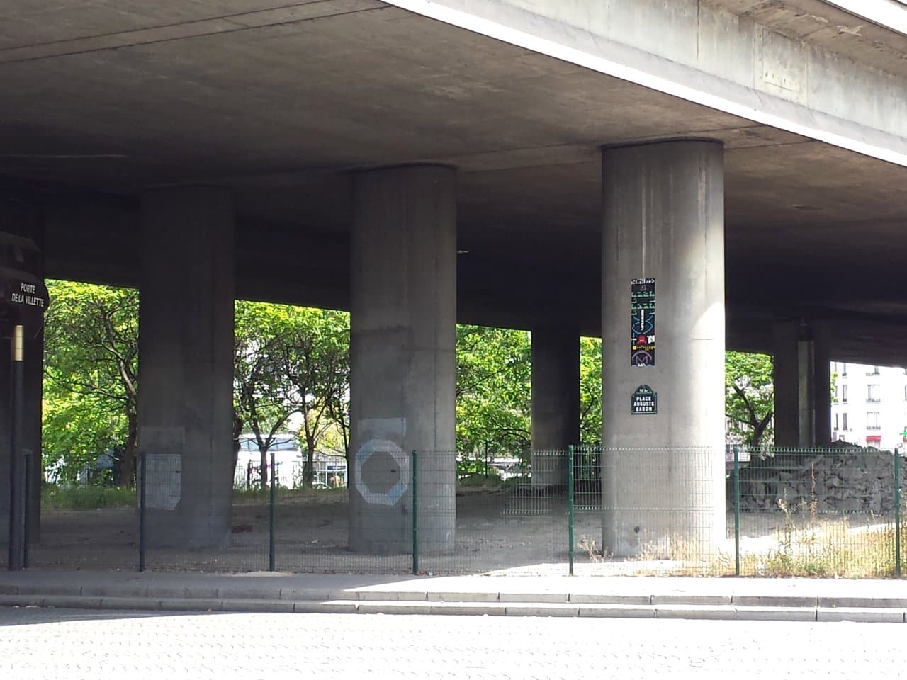 Invader PA_895
