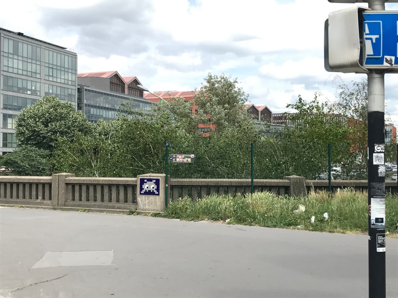 Invader PA_905