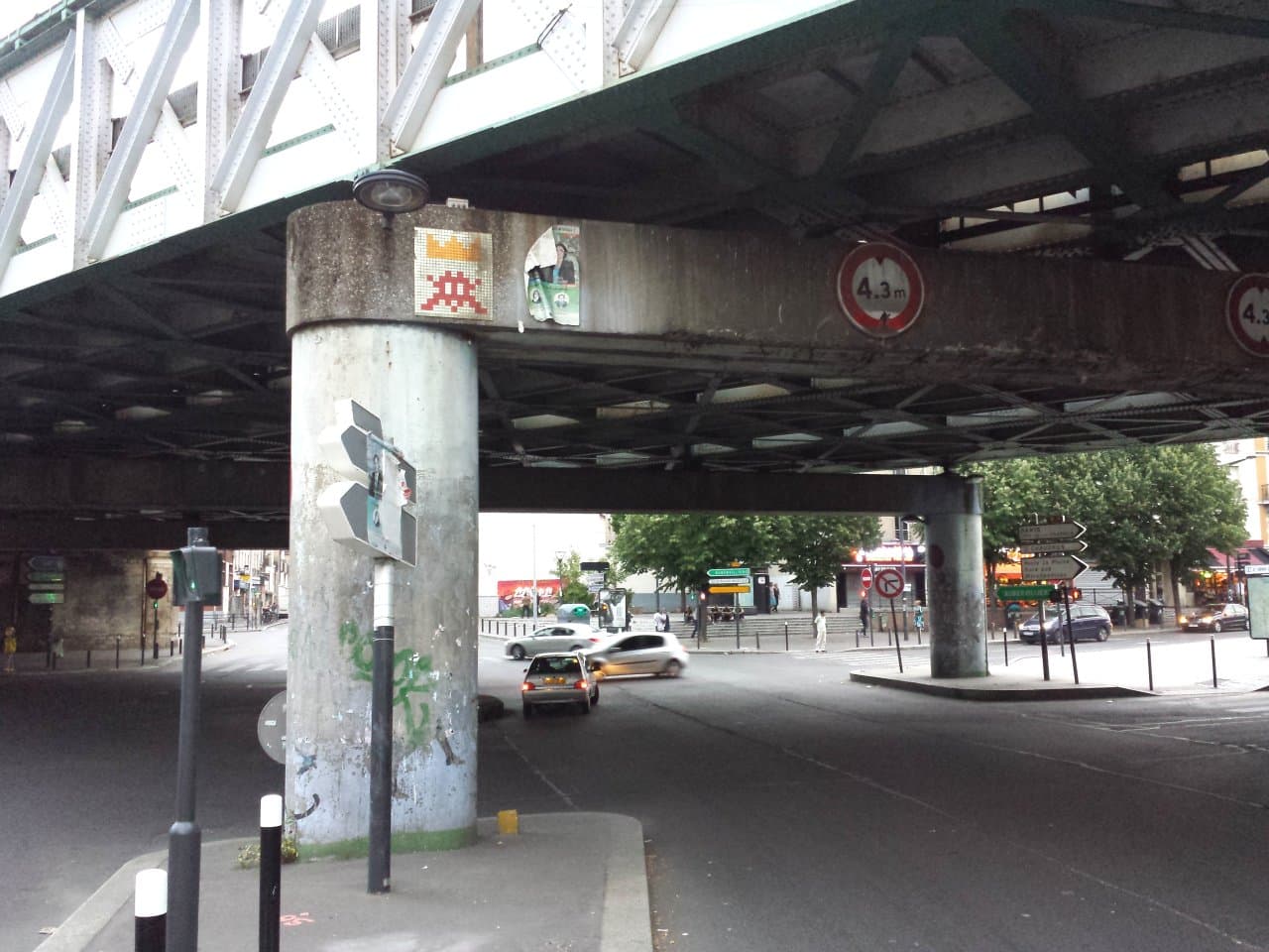 Invader PA_912