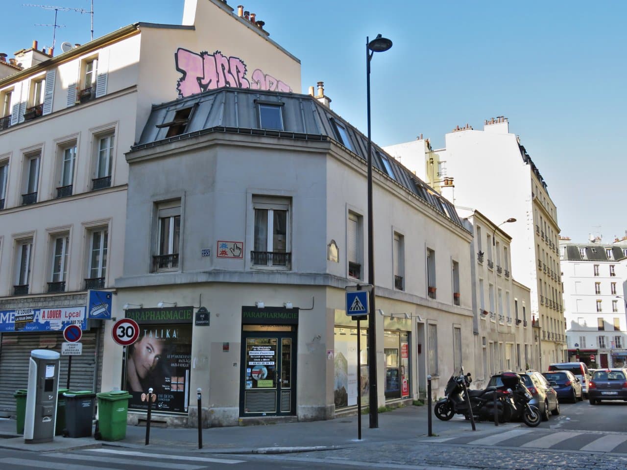 Invader PA_958