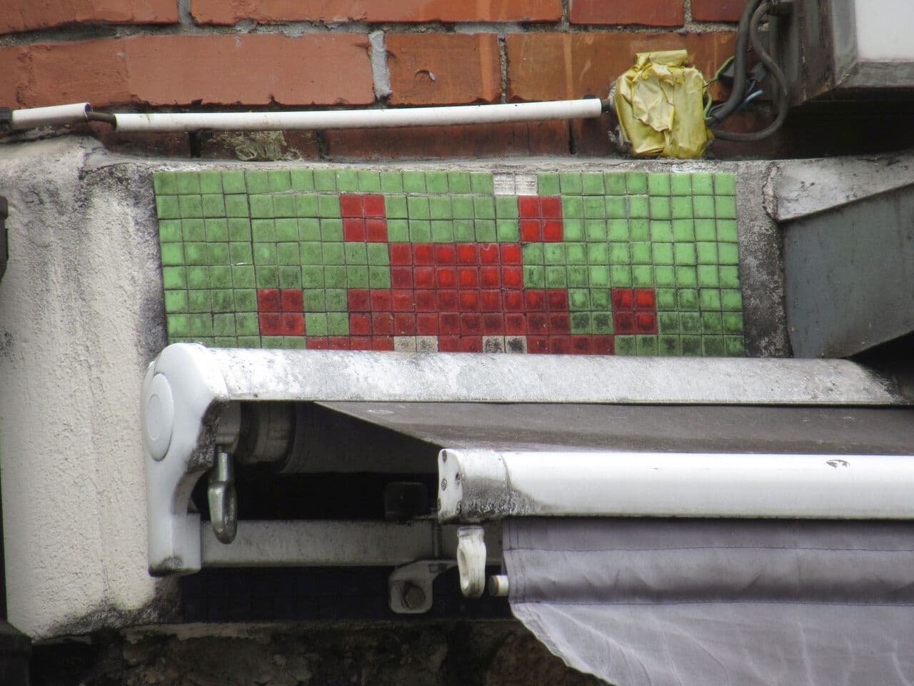 Invader PA_985