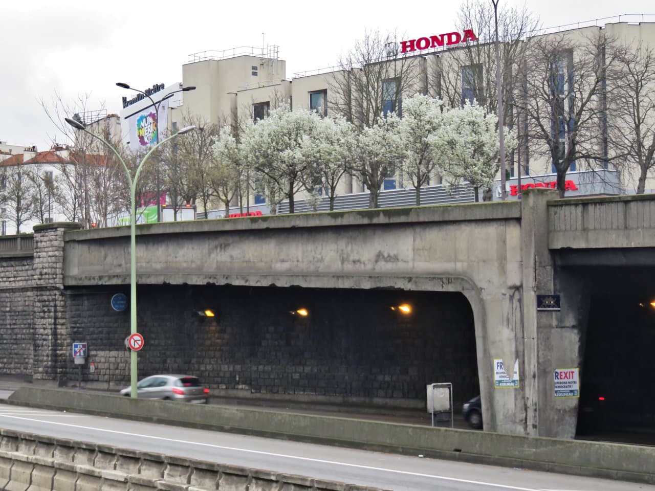 Invader PA_1044