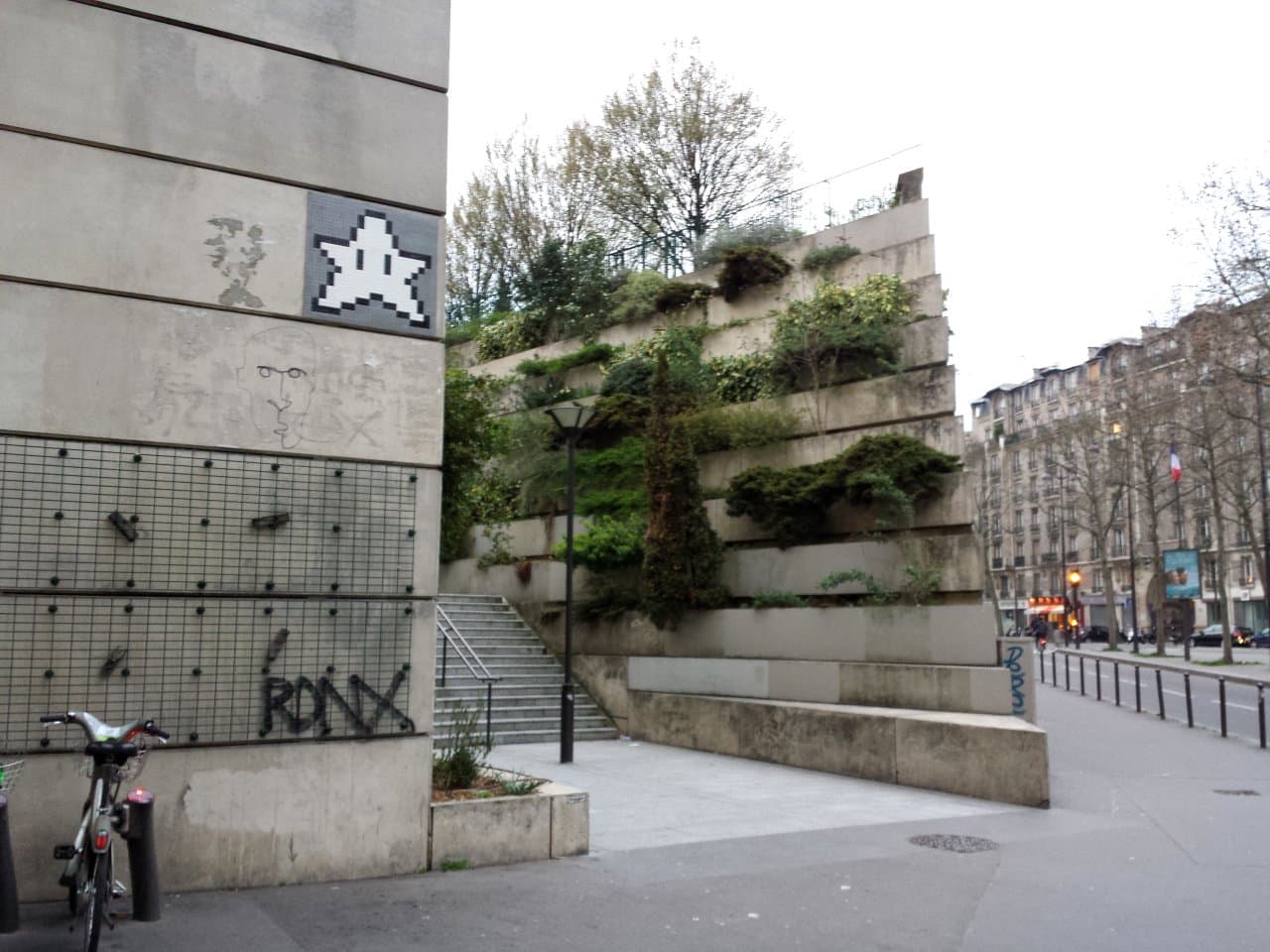 Invader PA_1056