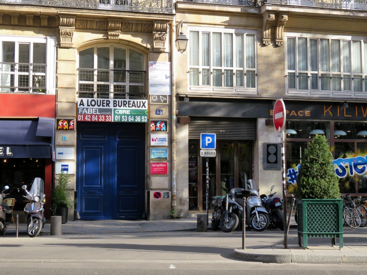 Invader PA_1057