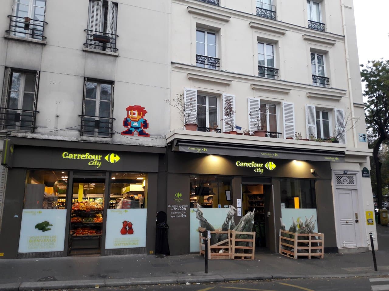 Invader PA_1061