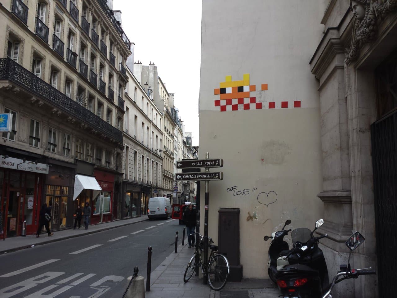 Invader PA_1100