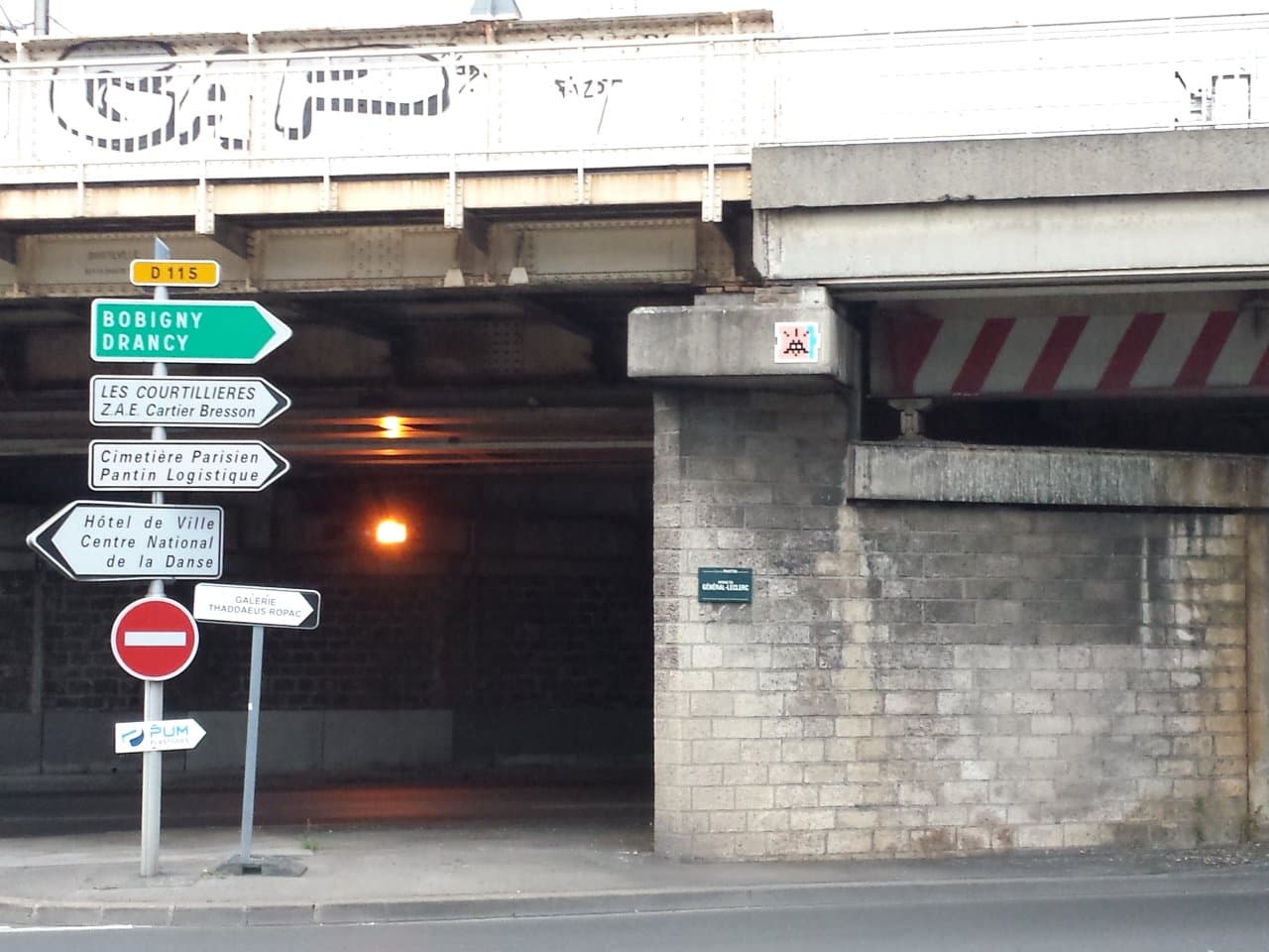 Invader PA_1138