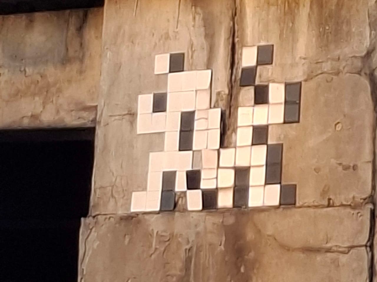 Invader PA_1184