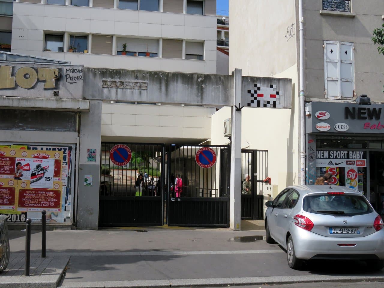 Invader PA_1204