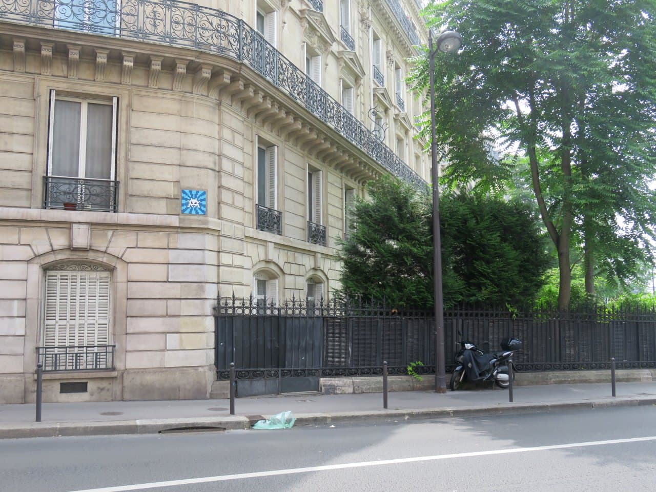 Invader PA_1357
