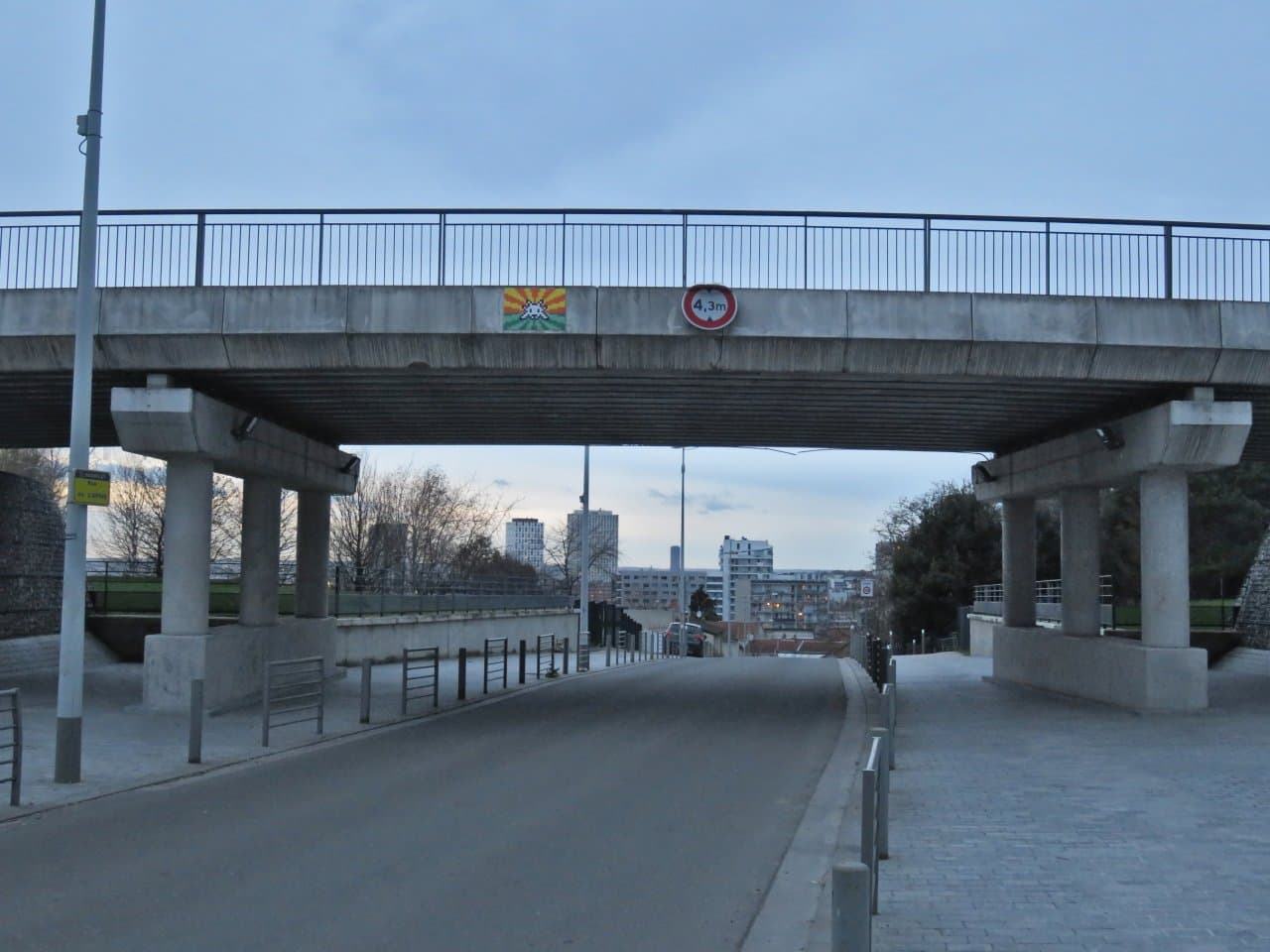 Invader PA_1381