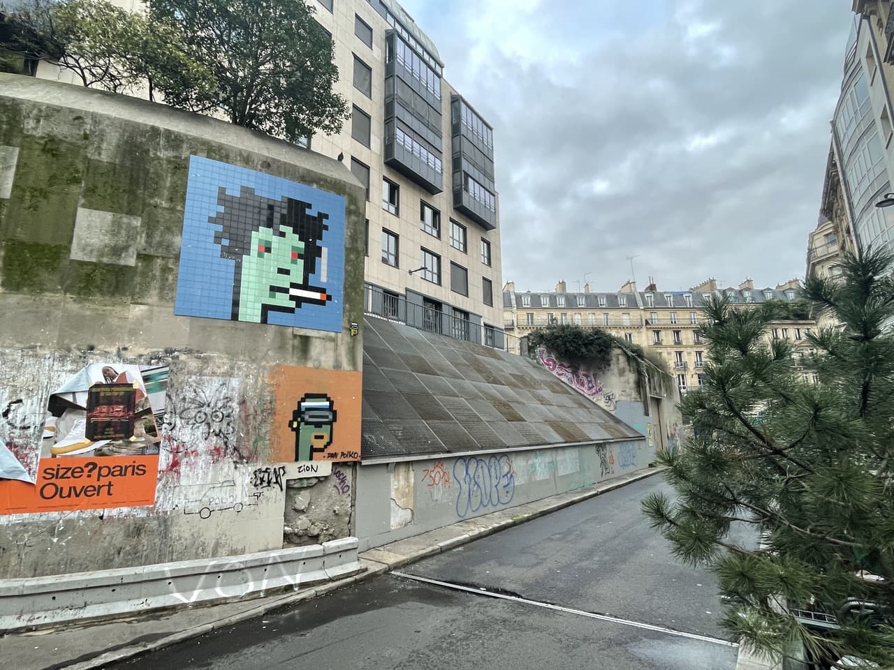 Invader PA_1480