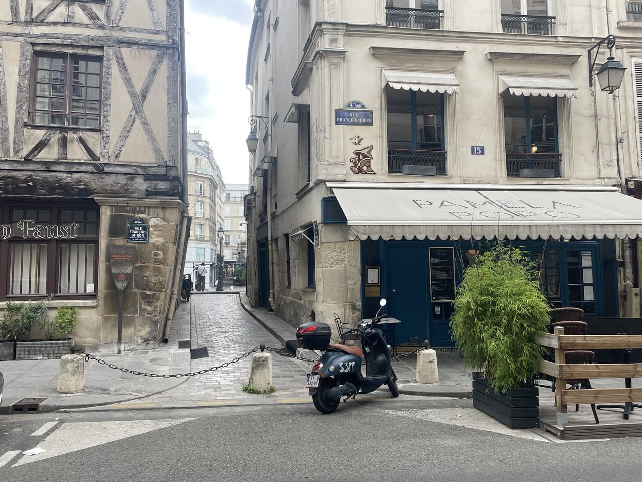 Invader PA_1509