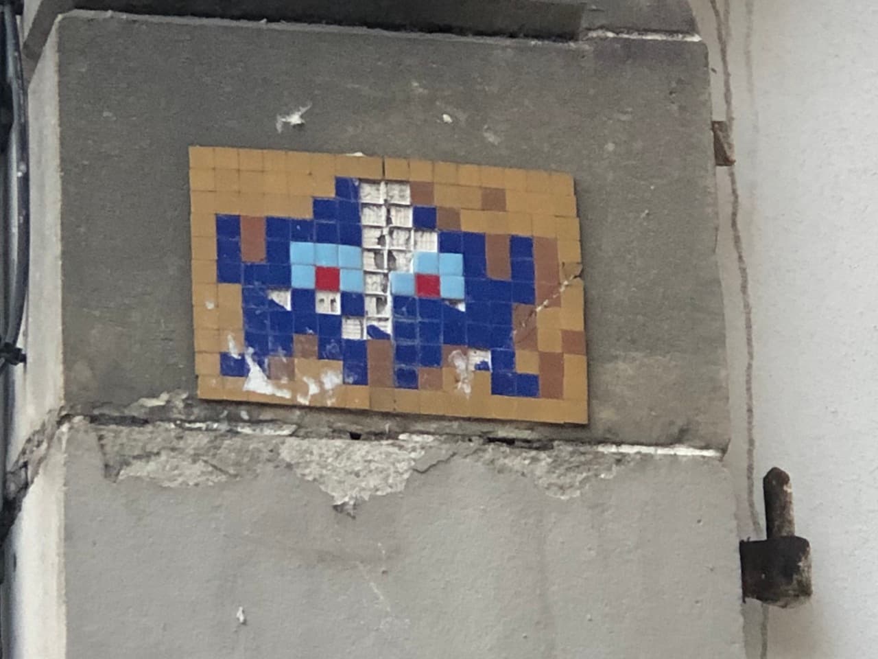 Invader PAU_07